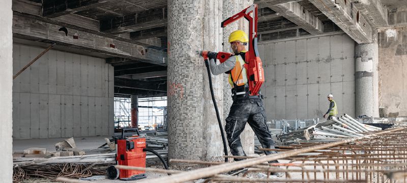 VC 4LX-22 T15 cordless L-Class dust extractor Powerful cordless dust extractor with large container for connection with power tools and jobsite clean ups (wet & dry), 15l (8 gallon) tank (Nuron battery) Applications 1